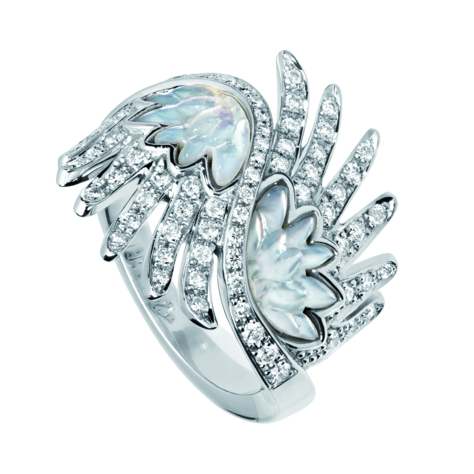 Bague "Vesta" Or Blanc,Diamants, et Nacre