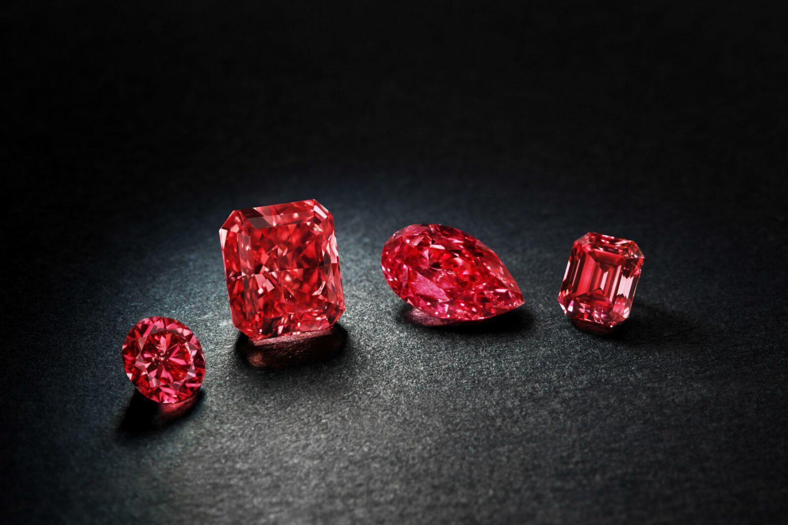 4 Diamants Fancy Rouge Dont "Argyle Cardinale" 1,21 ct, Taille Radian Production 2014 Crédit Mine d'Argyle