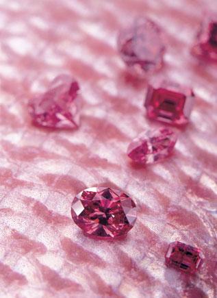 Diamants roses Crédit Mine d'Argyle