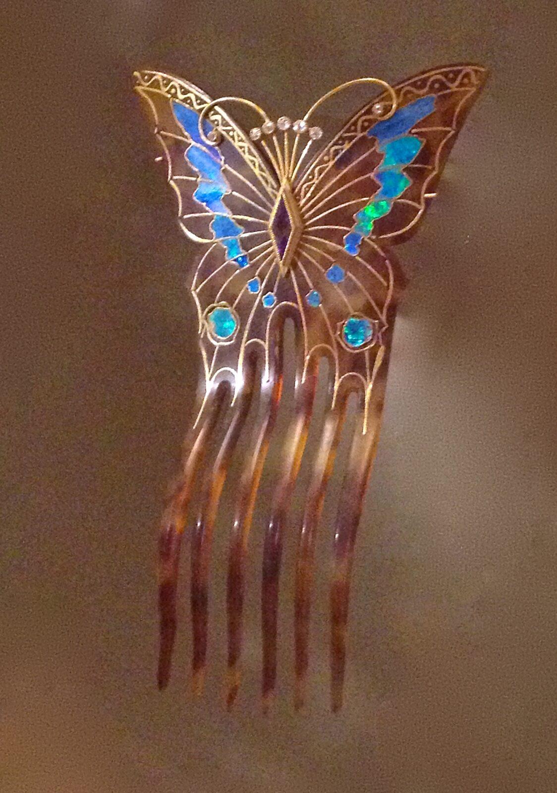 Peigne"Papillon" Écaille, Opales, Améthyste et diamants. 1899 Georges Fouquet