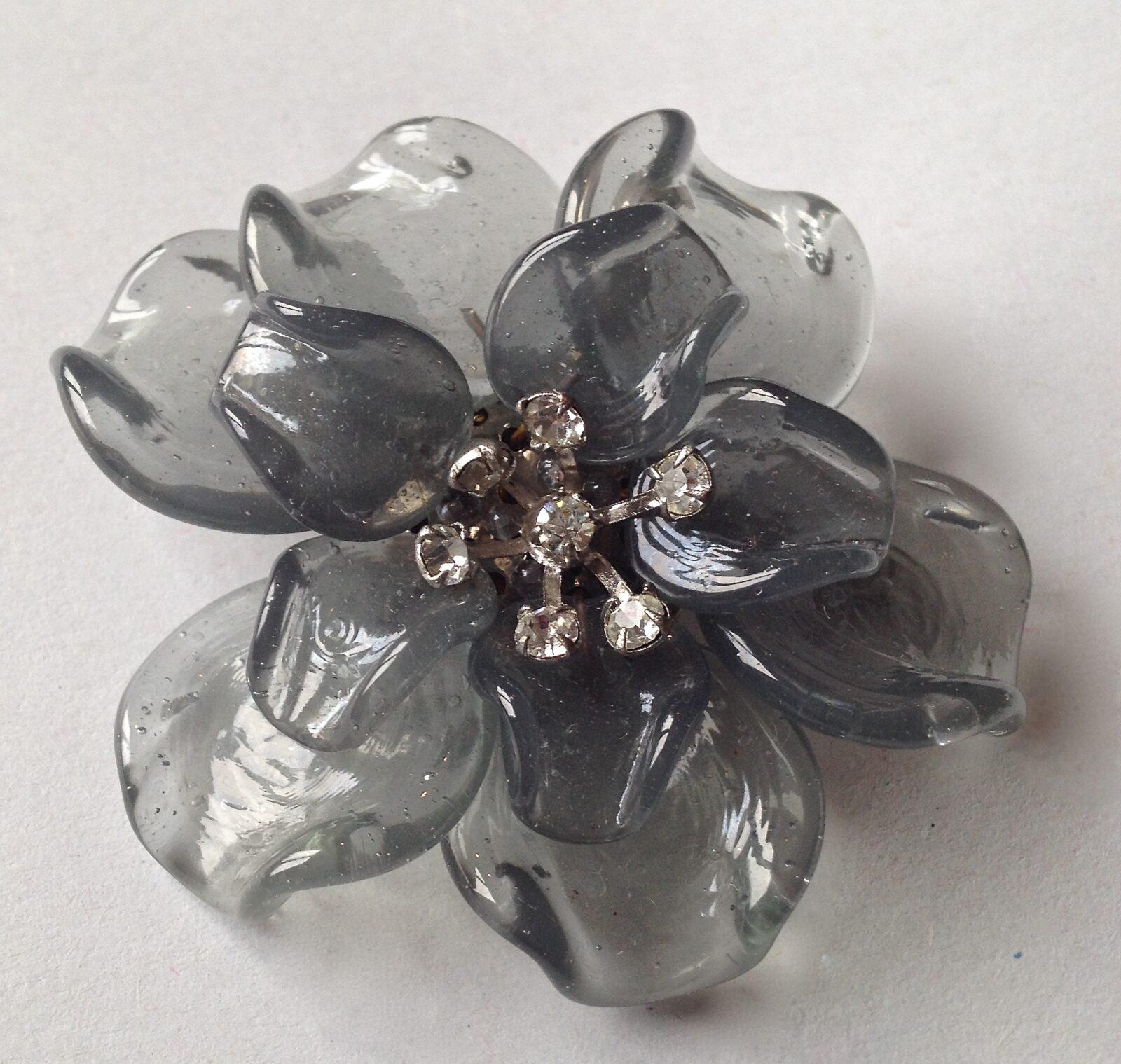 Broche Chanel Vintage