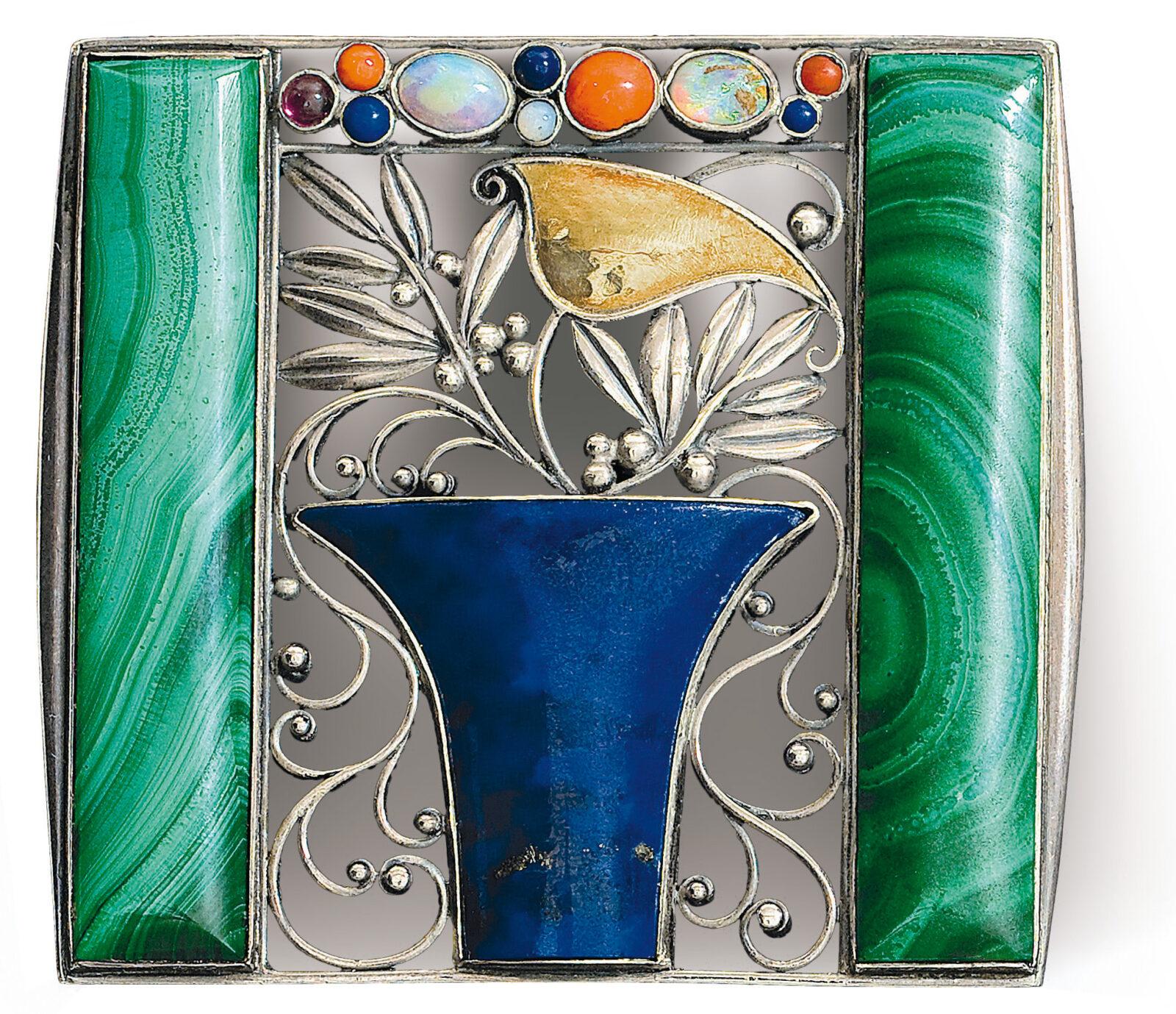 Joseph Hoffmann Broche en Argent, Lapis-Lazuli, Malachite, Pierre de Lune et Corail. Vers 1909 Crédit Agence Kalima