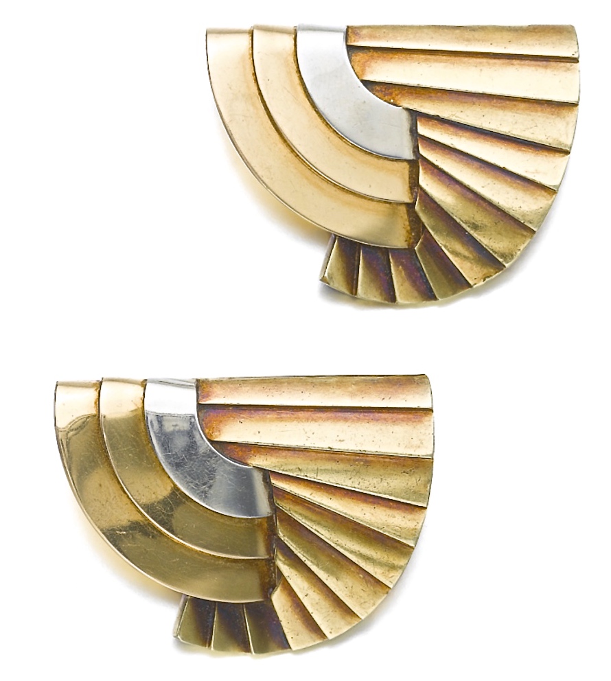 René Boivin Paire de Clips "Manchettes Plissées" Trois Ors. 1935