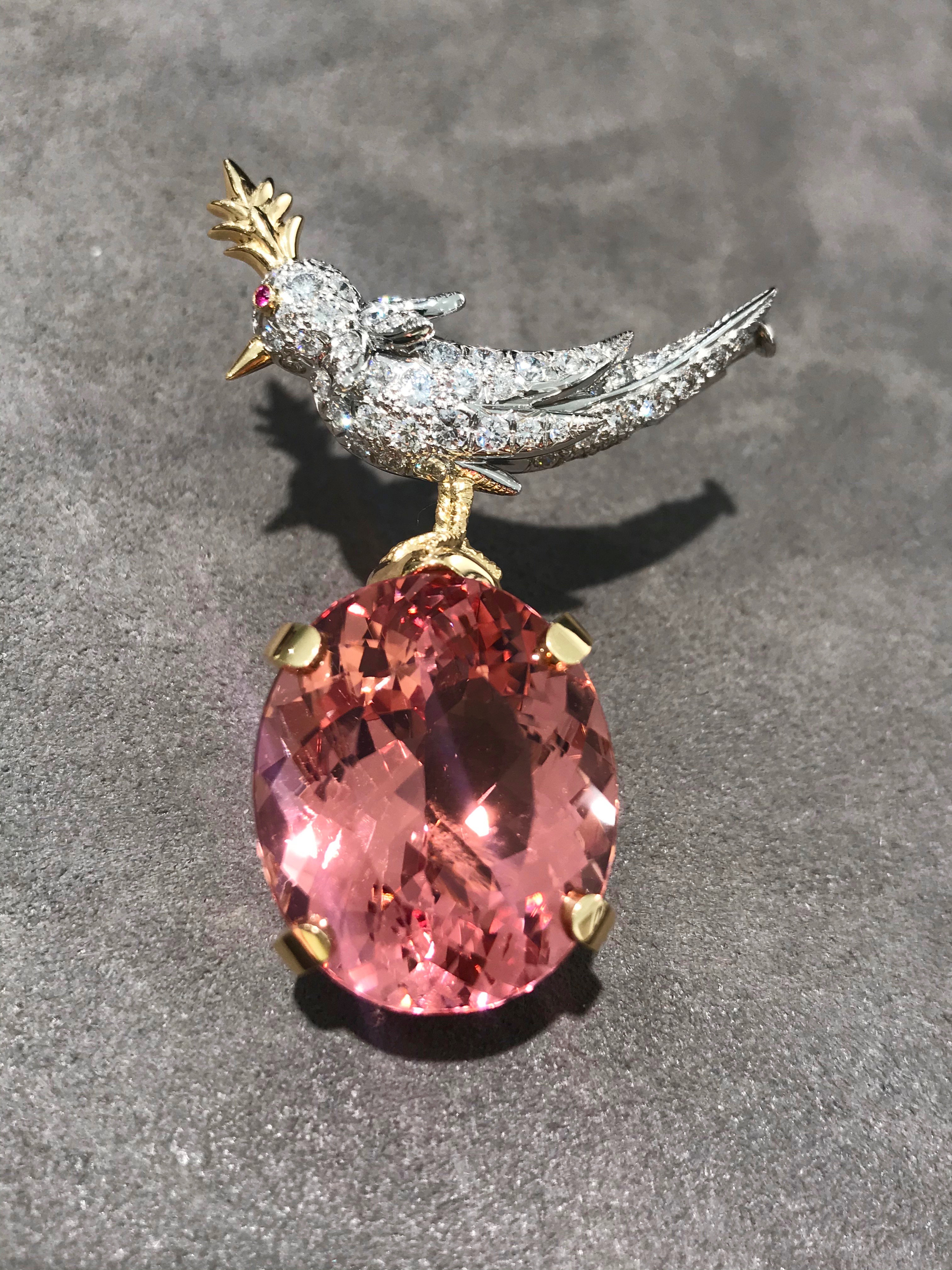 Broche Bird on a Rock