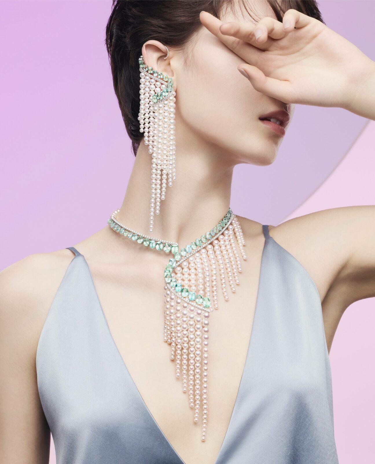 Parure Collier et Boucles d'Oreilles Cascade Perles Akoya, Diamants, Tourmalines Paraíba © TASAKI