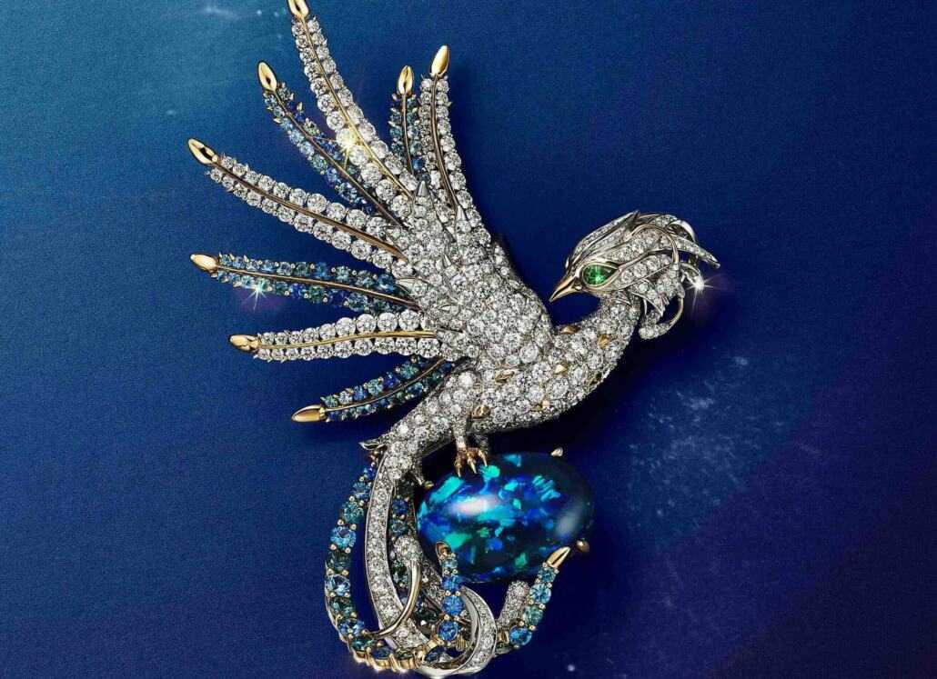 Phoenix Black Opal Brooch Brooch in platinum and 18k yellow gold with a black opal of over 28 carats, unenhanced sapphires, tsavorites and diamonds. © Tiffany & Co.