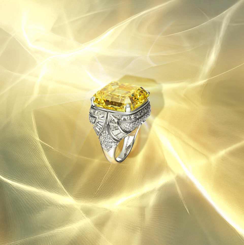 Bague diamant jaune et diamants de Bvlgari