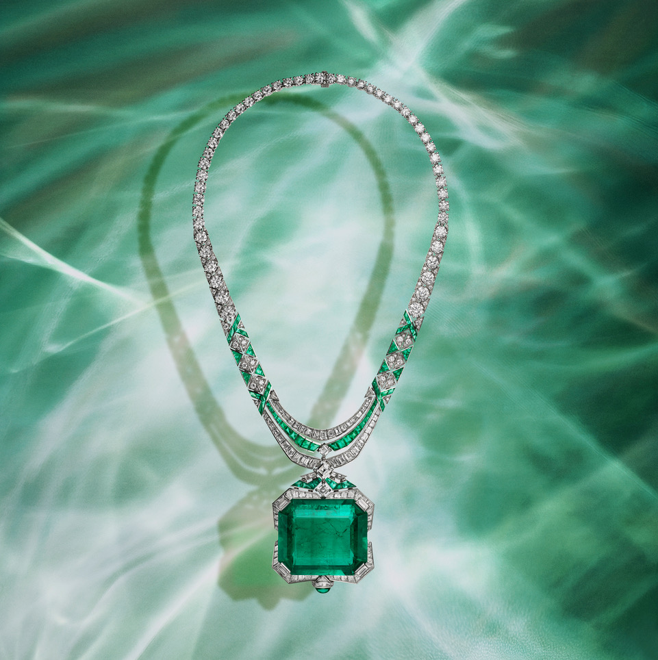 Collier émeraude et diamants Bvlgari