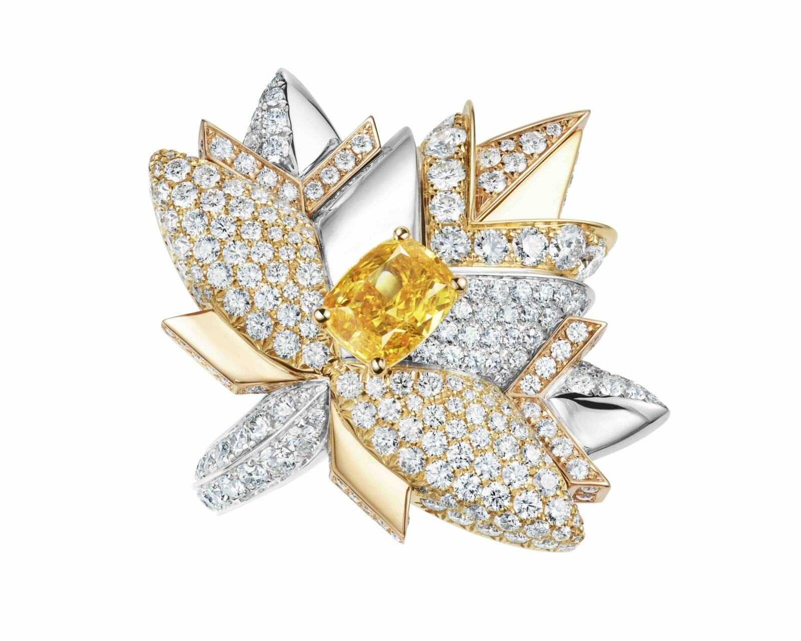 Maple Colors Ring © DE BEERS