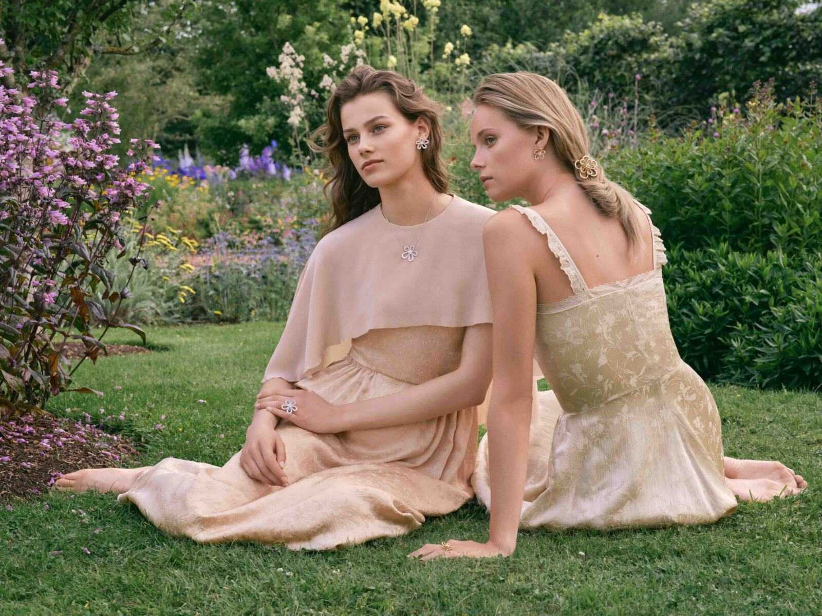 Flowerlace © VAN CLEEF & ARPELS