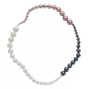 © Mélanie Georgacopoulos