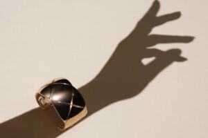 © CHANEL Coco Crush Cuff