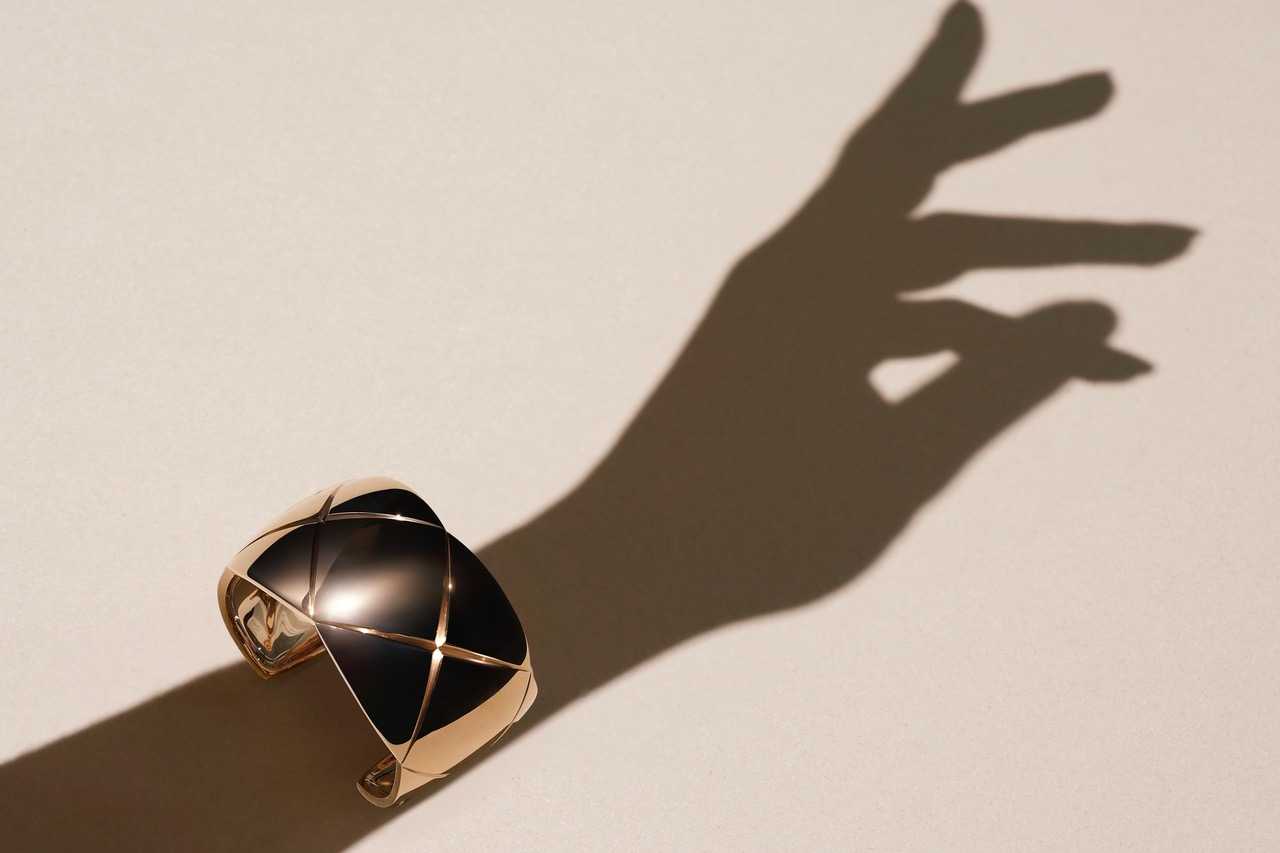 © CHANEL Coco Crush Cuff