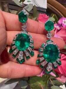 Amazonica Earrings© Esprit Joaillerie / David Morris