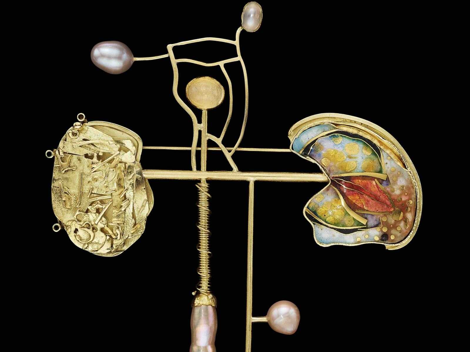 The Annuciation © LES ENLUMINURES