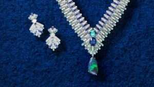 © PIAGET