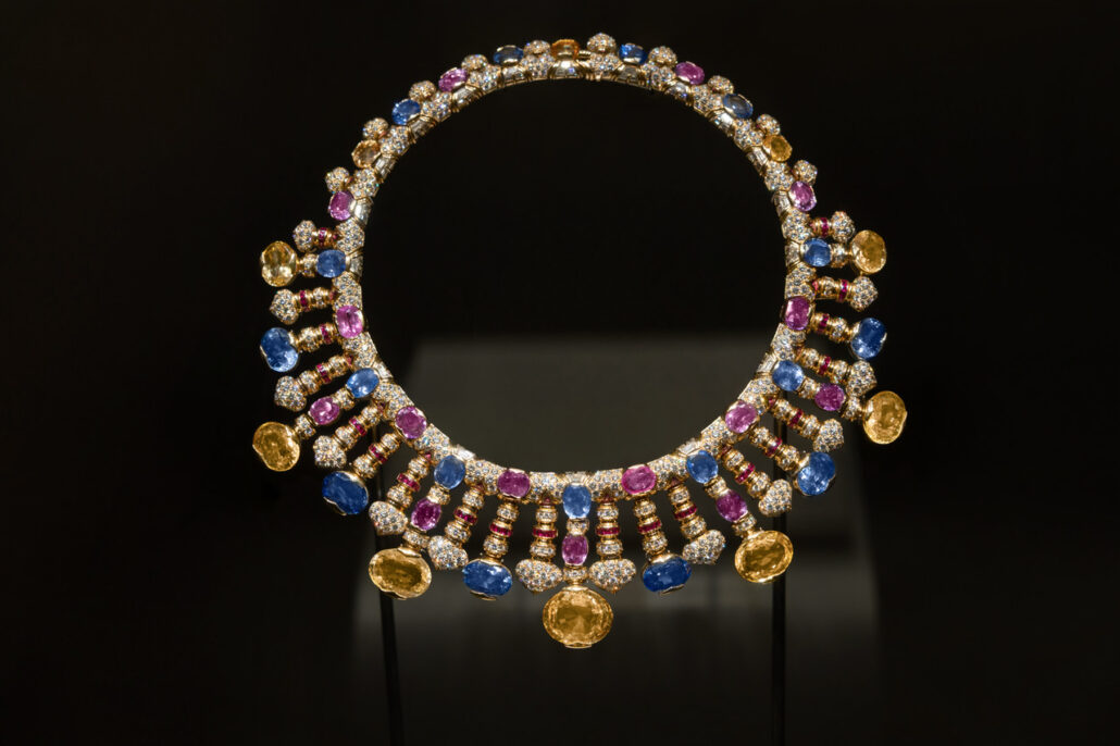 BVLGARI KALEIDOS À SHANGHAI, LA COULEUR DEVIENT UN LANGAGE ENTRE DEUX MONDES
