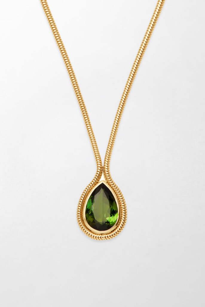 Collier or jaune tourmaline verte de taille poire