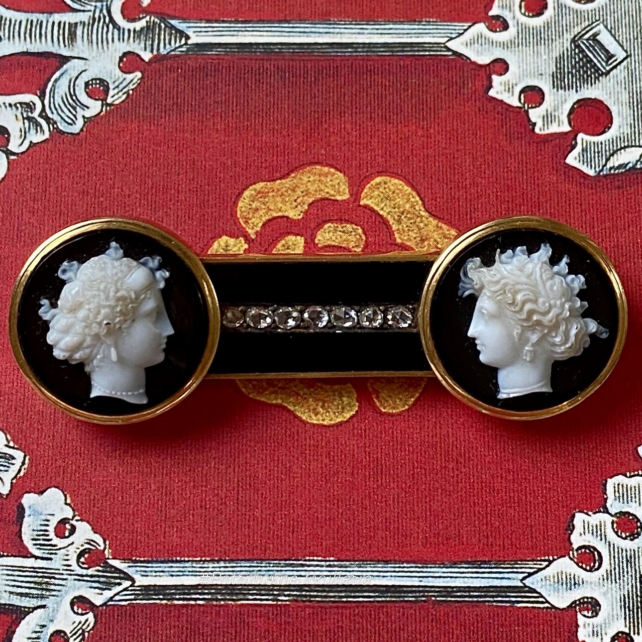 Broche à deux camées PATRIMOINE JOAILLERIE