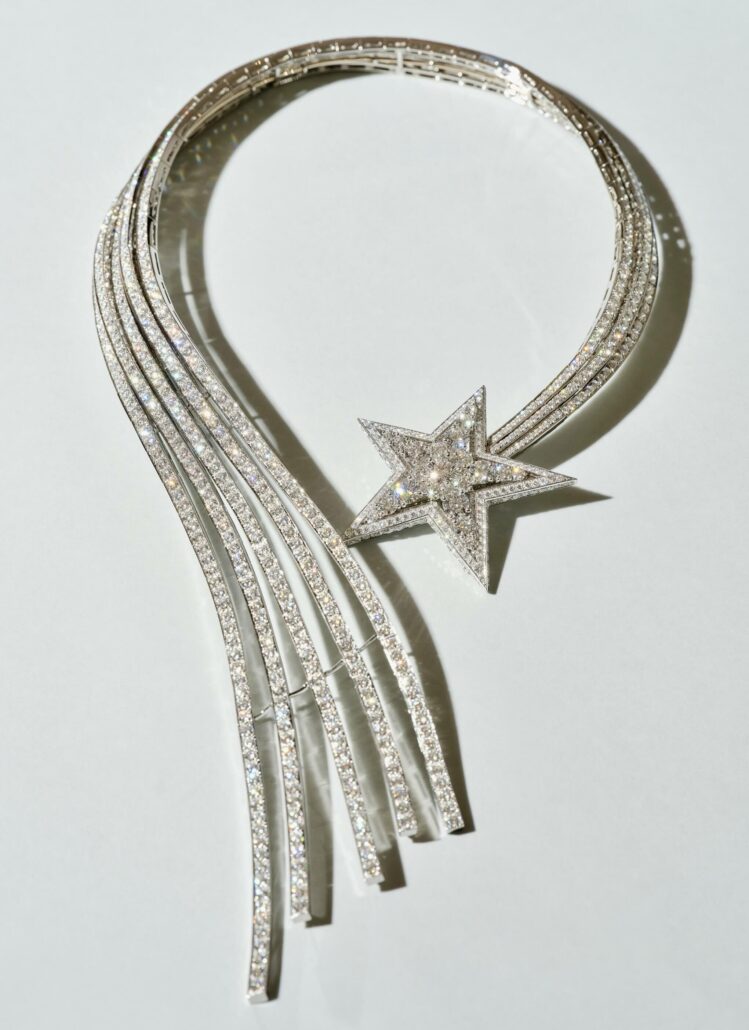 Collier étoile filante "Comète" entiérement serti de diamants de Chanel