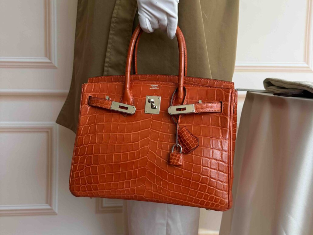 GREEN AUCTIONNERS INAUGURE SA LUXURY WEEK À HONG KONG