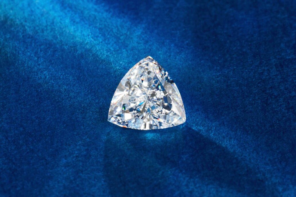 Diamant taille trillion du diamantaire Rubel & Ménasché